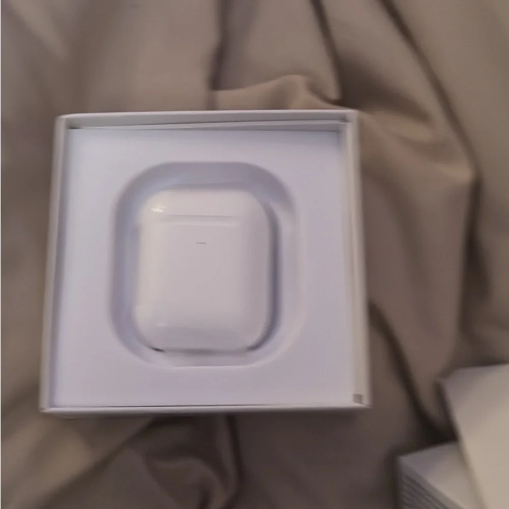 Wireless Earbuds with Charging Case - White